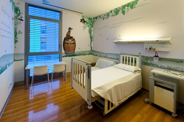 Ospedale di Santorso — Wallpaper reparto pediatrico